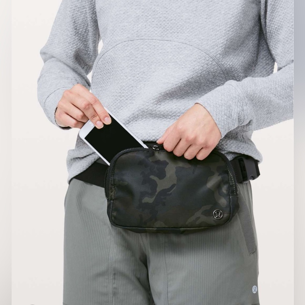 Lululemon Everywhere Belt Bag Original Style